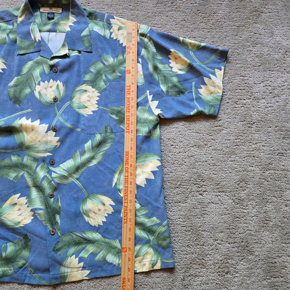 Tommy Bahama Mens XL Silk Camp Shirt Blue Floral Tropical Lotus Short Sleeve - Picture 4 of 6